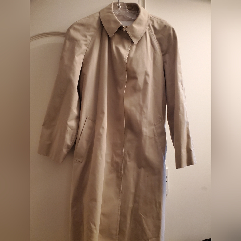 LONDON FOG TRENCH COAT